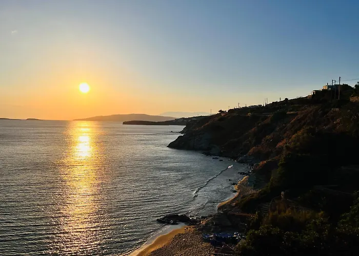 Thalassa, Beachfront, Private Pool & Sunset Views By Explore Andros Dom wakacyjny