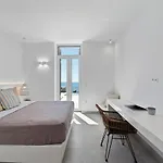 Thalassa, Beachfront, Private Pool & Sunset Views By Explore Andros * Batsi