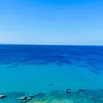 Thalassa, Beachfront, Private Pool & Sunset Views By Explore Andros Prázdninový dům