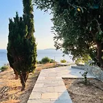 Thalassa, Beachfront, Private Pool & Sunset Views By Explore Andros