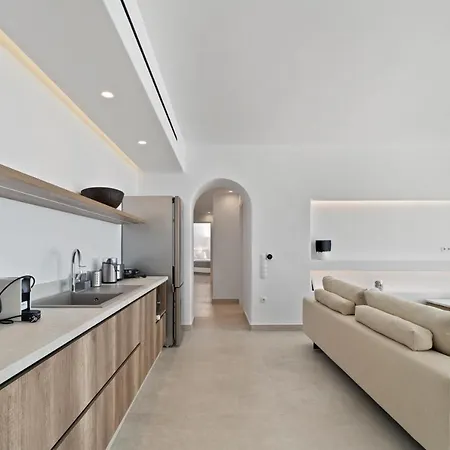 Thalassa, Beachfront, Private Pool & Sunset Views By Explore Andros באטסי