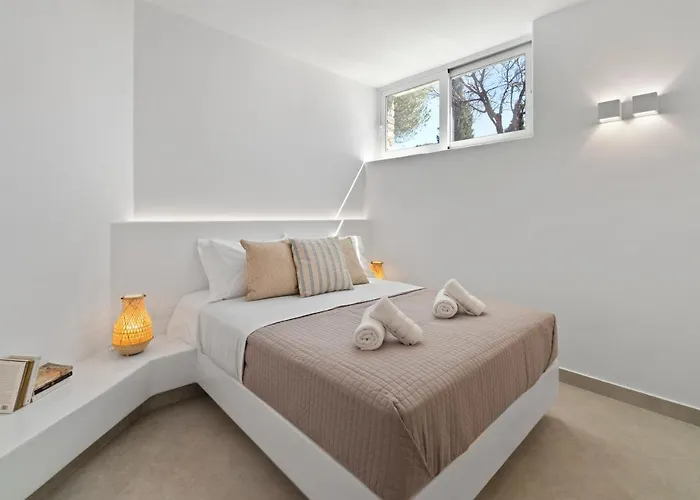 Thalassa, Beachfront, Private Pool & Sunset Views By Explore Andros Nyaraló *