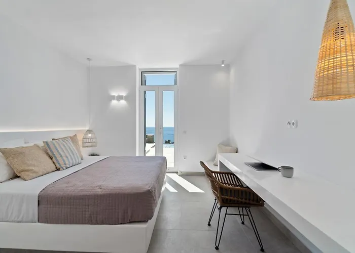 Thalassa, Beachfront, Private Pool & Sunset Views By Explore Andros * Bací